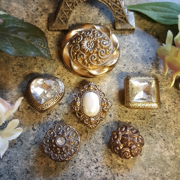 Jewelry - Vintage Button Covers